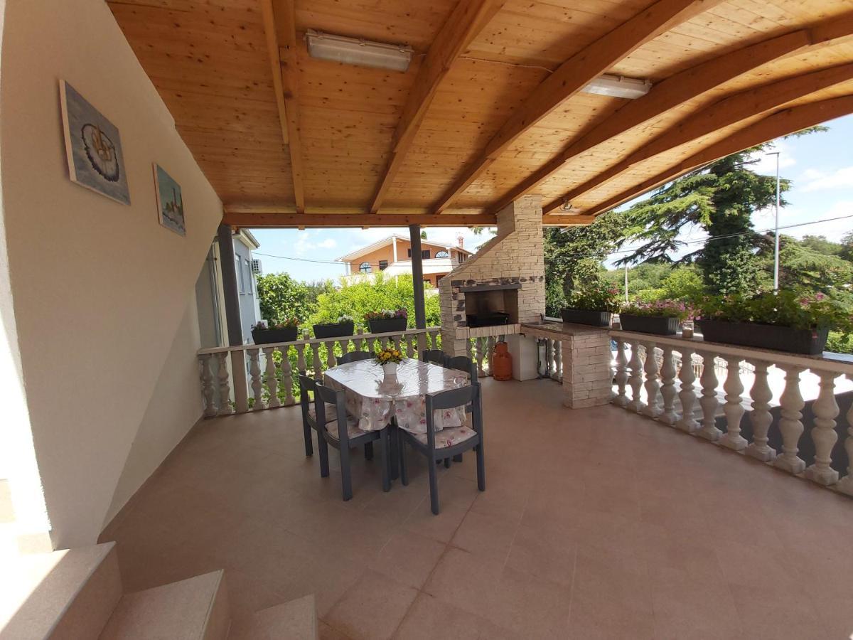 Apartman Ana Štinjan Buitenkant foto