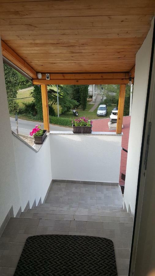 Apartman Ana Štinjan Buitenkant foto